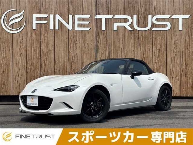ROADSTER-0