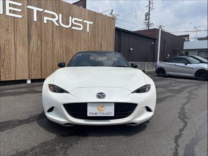 ROADSTER