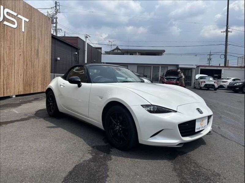 ROADSTER