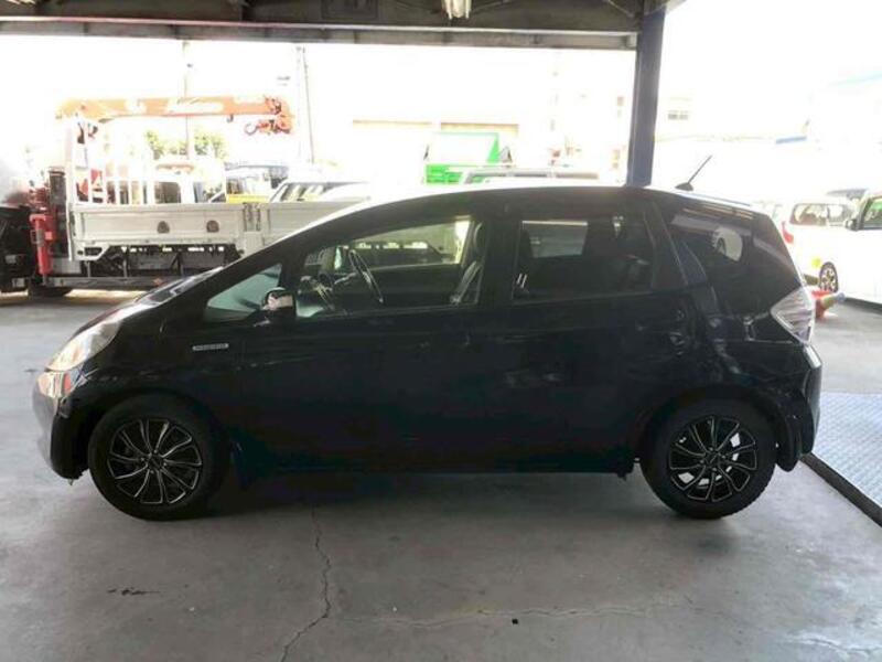 FIT HYBRID