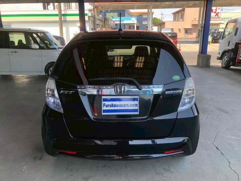 FIT HYBRID