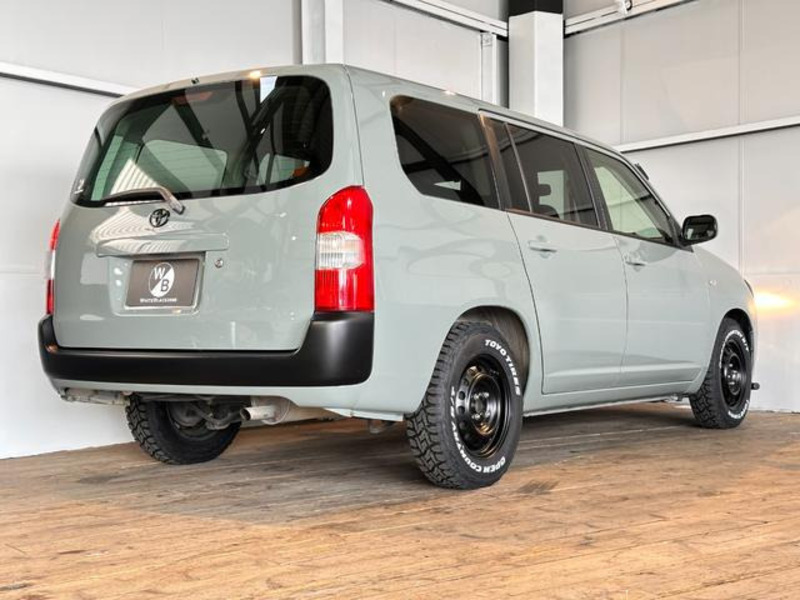 SUCCEED VAN