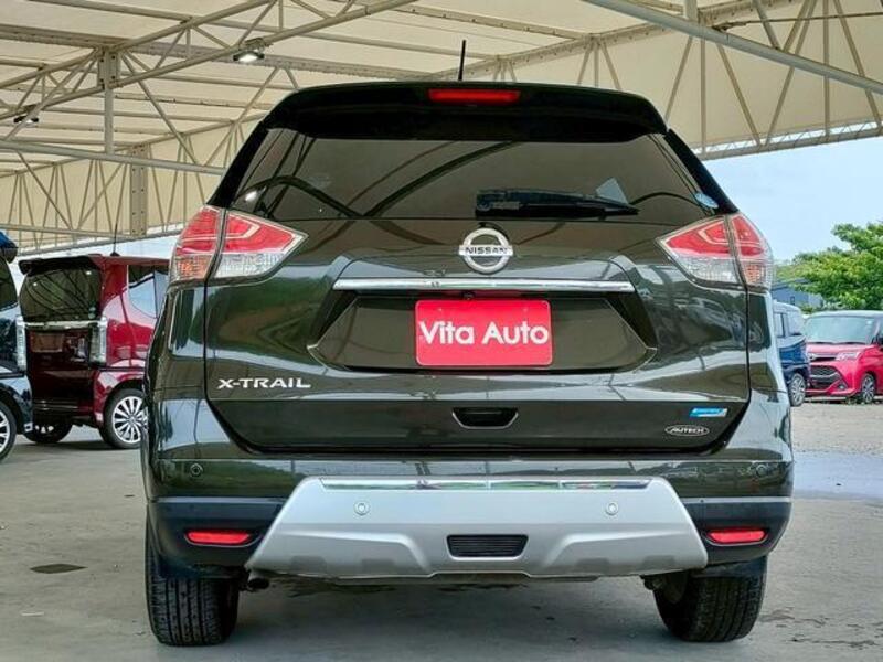 X-TRAIL
