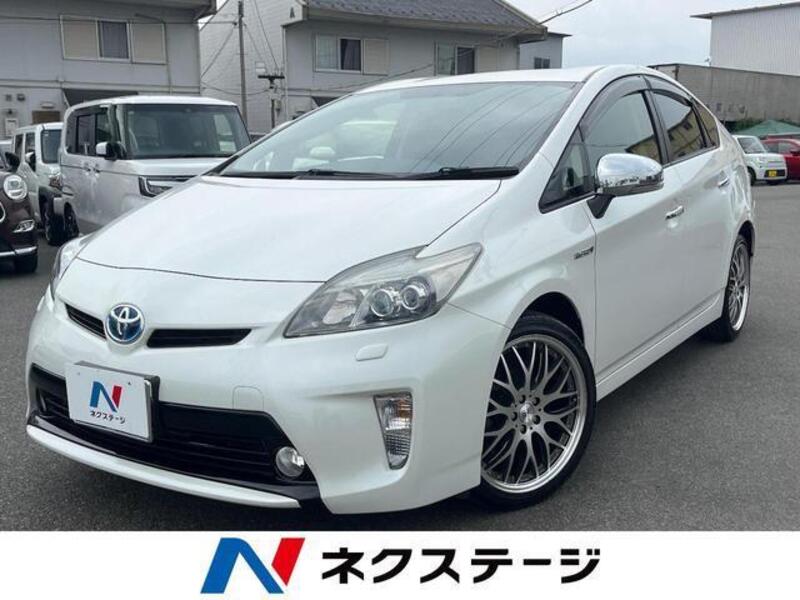 TOYOTA PRIUS