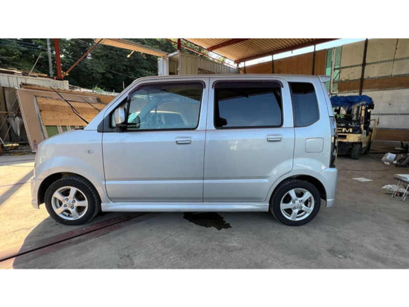 WAGON R