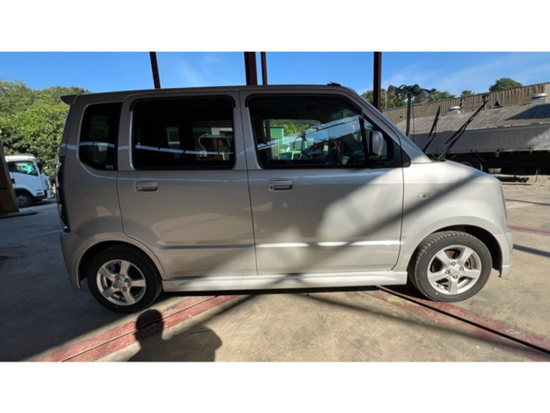 WAGON R