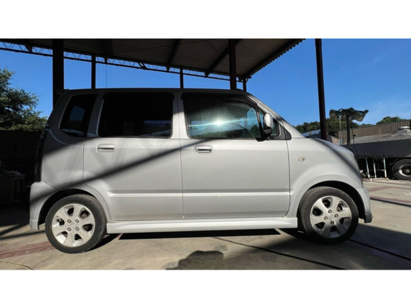 WAGON R