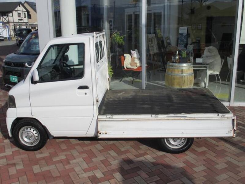 MINICAB TRUCK