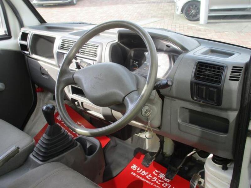 MINICAB TRUCK