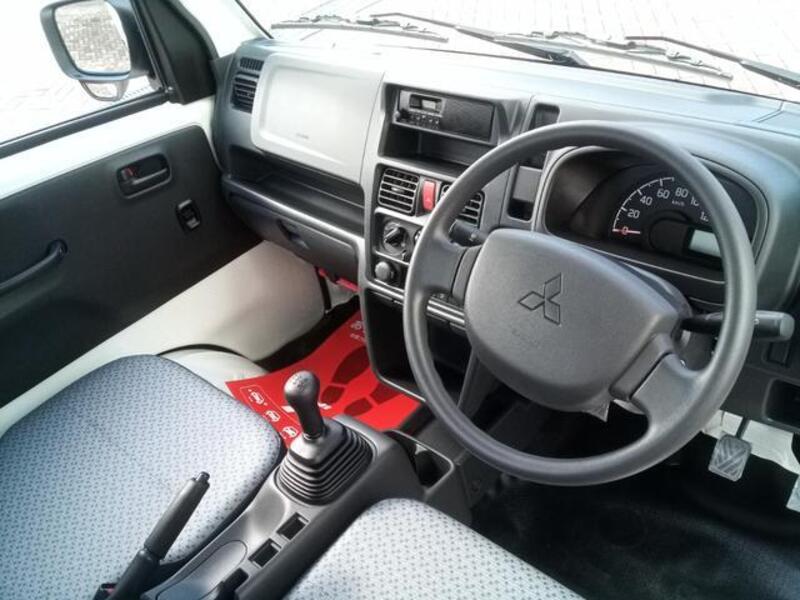 MINICAB TRUCK