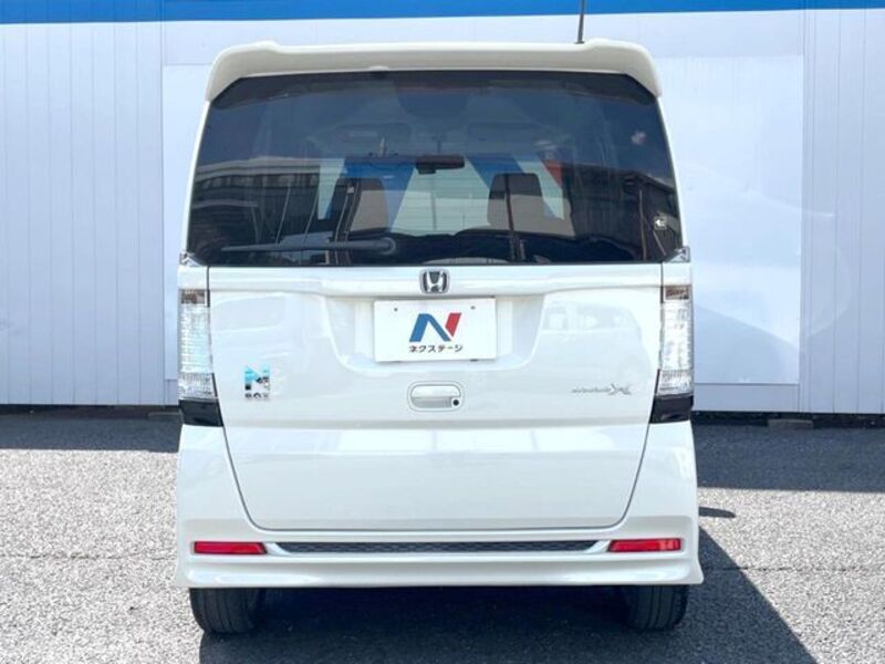 N BOX