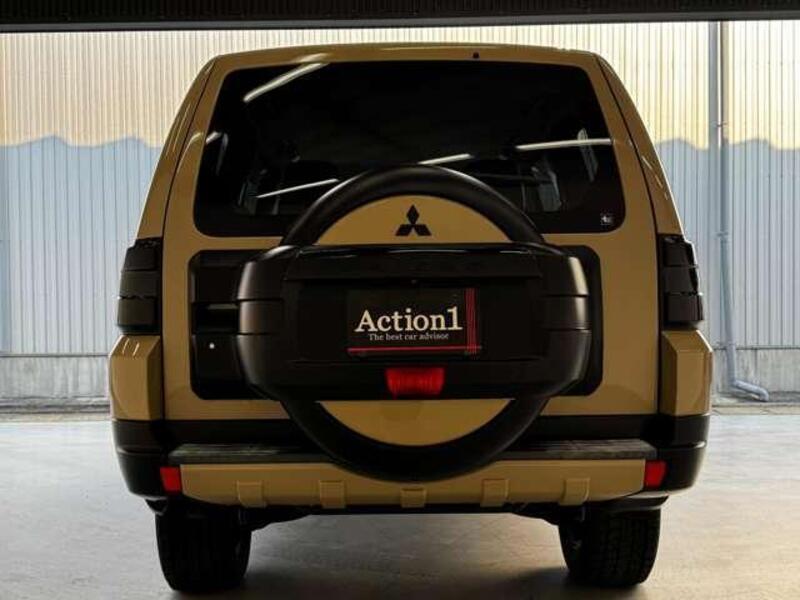 PAJERO