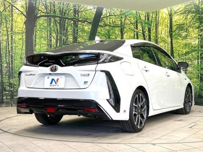 PRIUS PHV