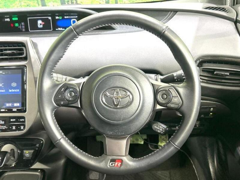 PRIUS PHV