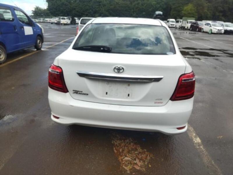 COROLLA AXIO