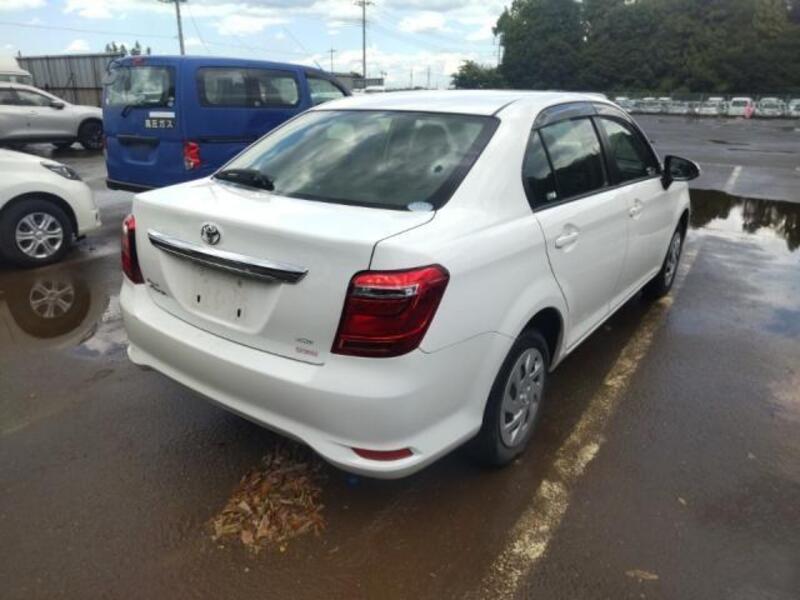 COROLLA AXIO
