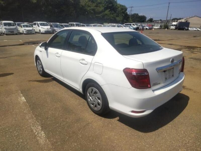 COROLLA AXIO