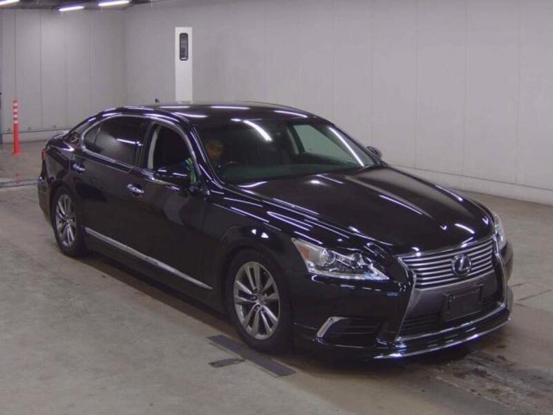 LEXUS LS