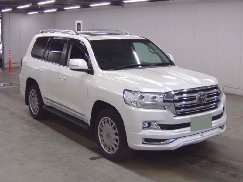 LAND CRUISER