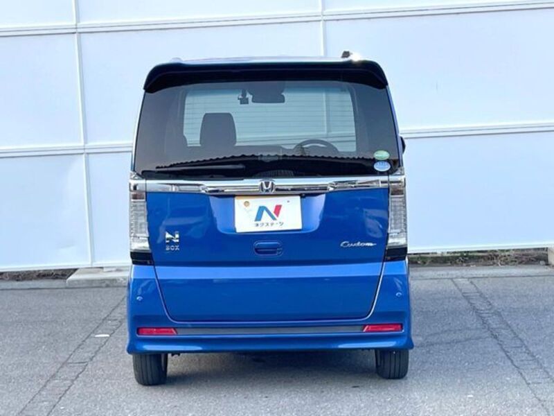 N BOX CUSTOM