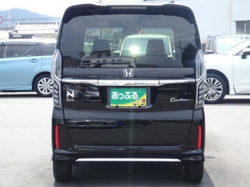 N BOX CUSTOM