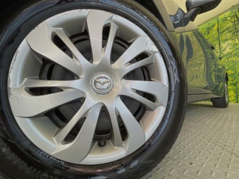 MAZDA2