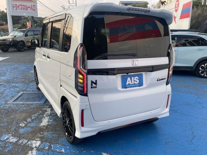 N BOX CUSTOM