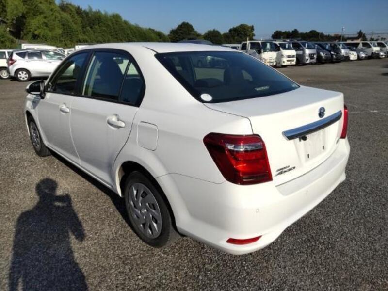 COROLLA AXIO