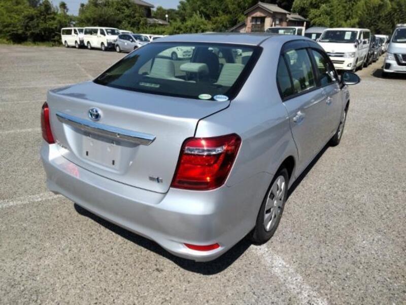 COROLLA AXIO