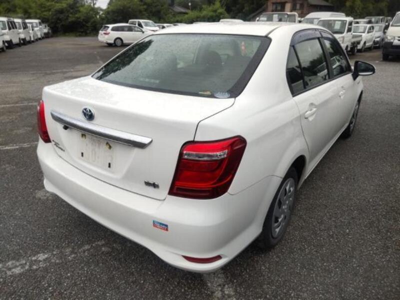 COROLLA AXIO