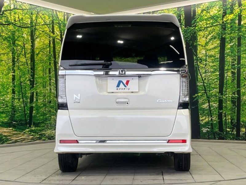 N BOX CUSTOM