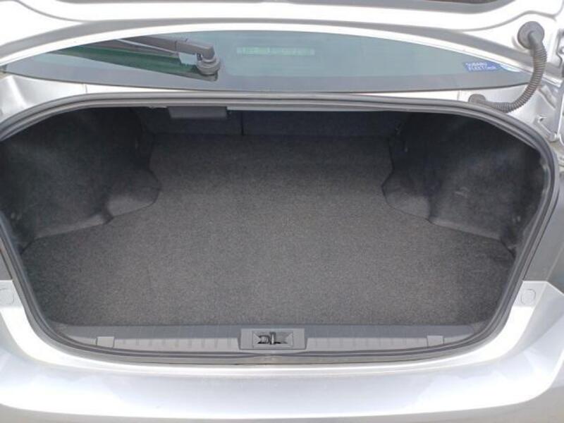 LEGACY B4