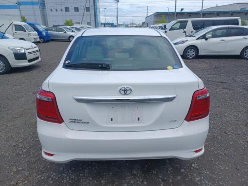 COROLLA AXIO