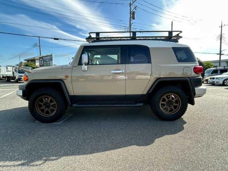 FJ CRUISER