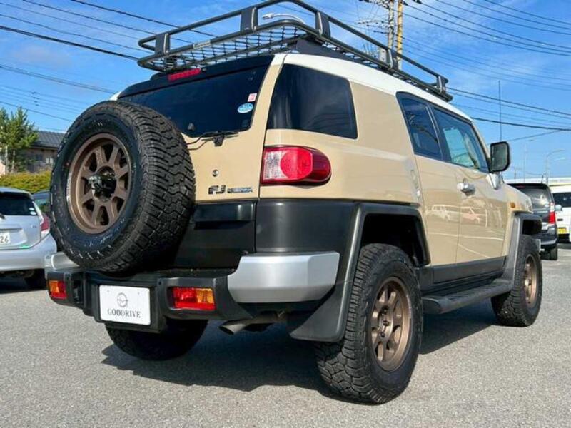 FJ CRUISER