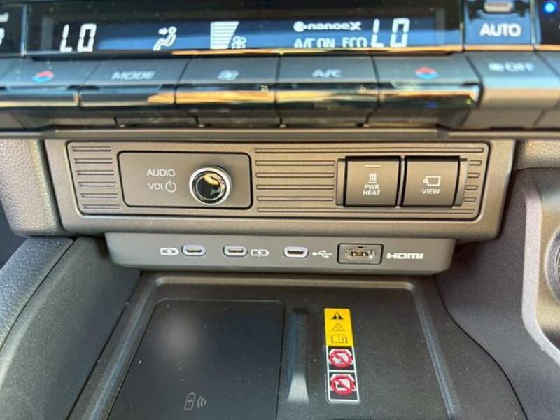 LAND CRUISER 250