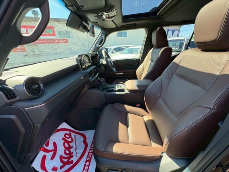 LAND CRUISER 250