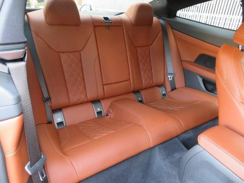 4 SERIES