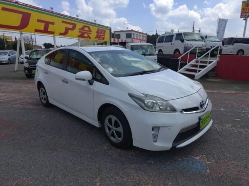 PRIUS PHV