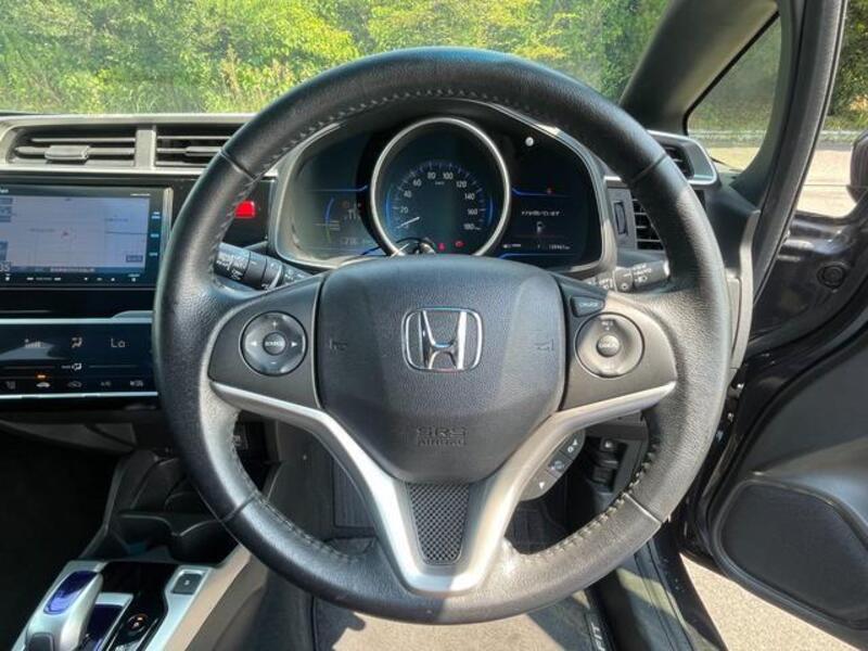 FIT HYBRID