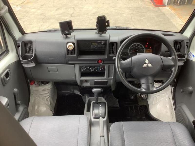MINICAB VAN