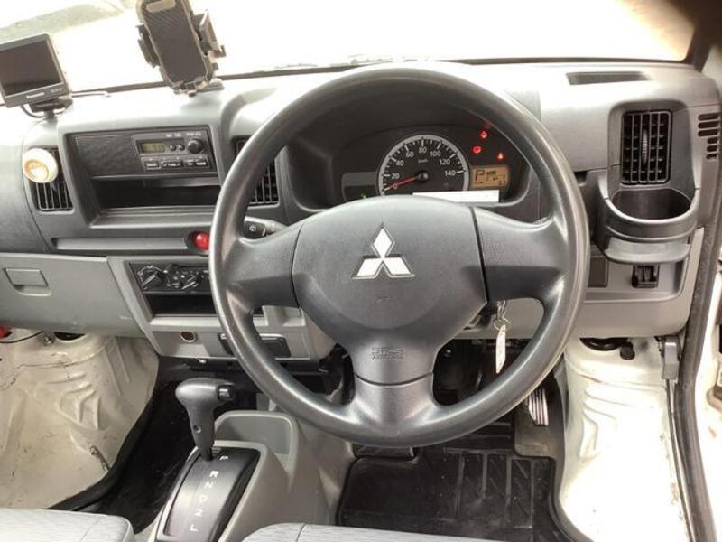 MINICAB VAN
