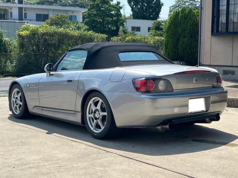 S2000