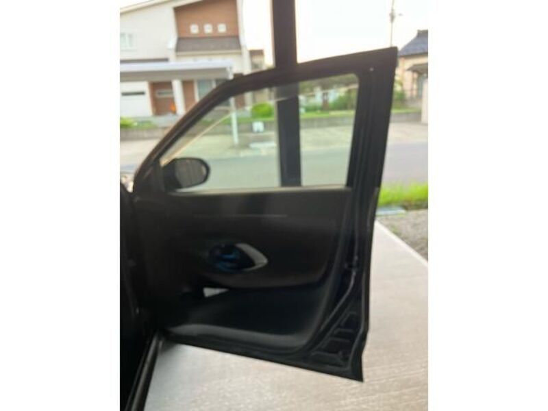 YARIS CROSS
