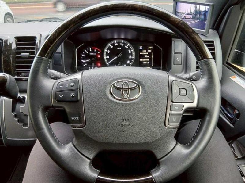 HIACE VAN