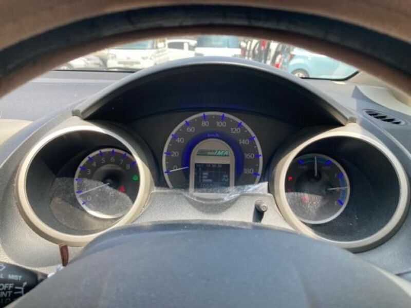 FIT HYBRID