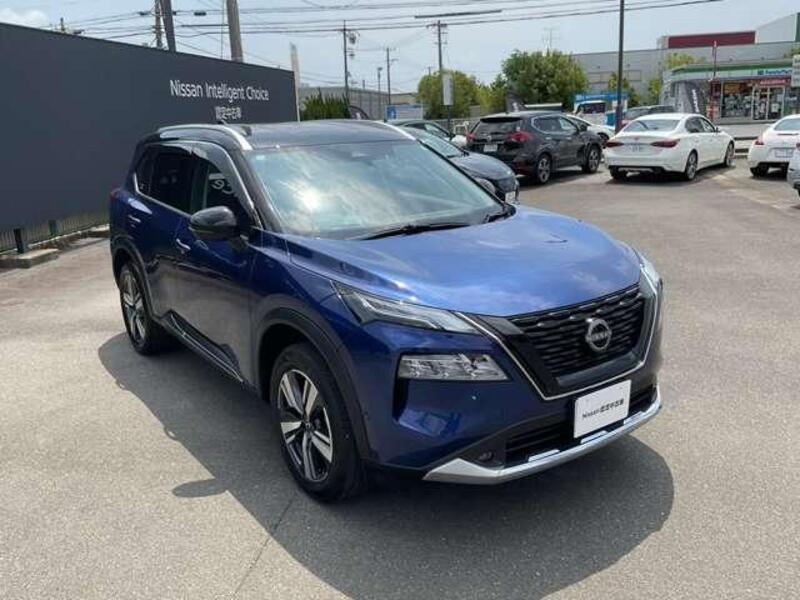 X-TRAIL