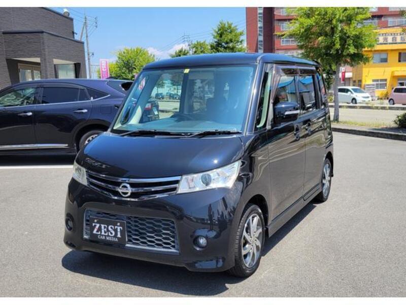 NISSAN ROOX