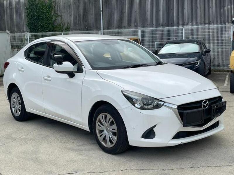 MAZDA2-0