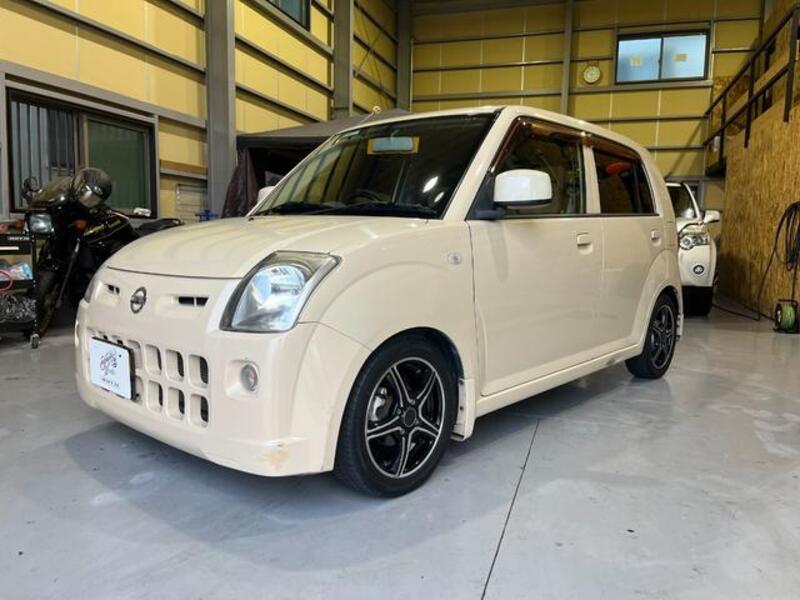 NISSAN PINO